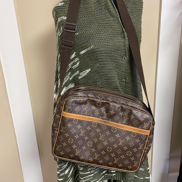LV Monogram Reporter - Picture 7 of 7